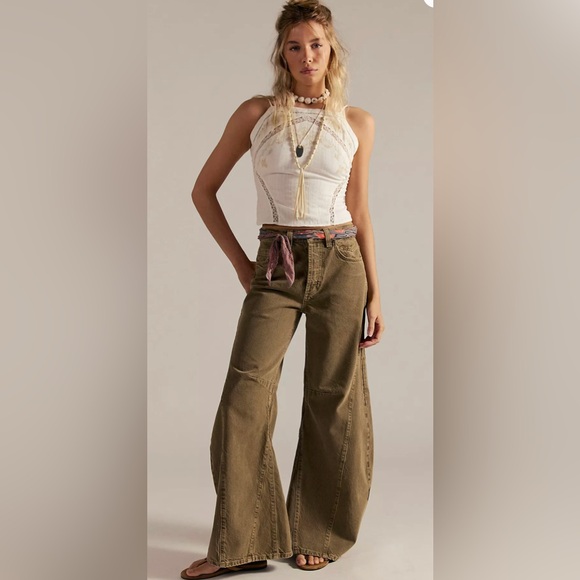 We The Free Eden High Slouchy Flare Jeans in Lasso - Picture 1 of 4